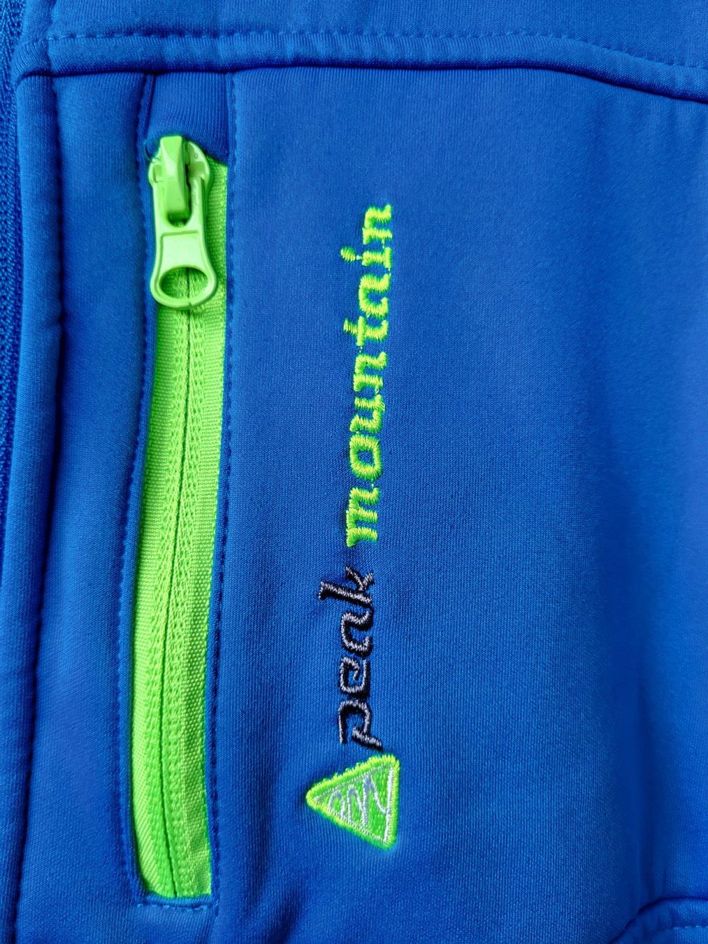 Giacche: Softshelljacke Herren von Peak Mountain, Grösse L – Usato da Weesen venduto da Banco 2
