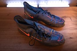 Nike Phantom GT Club DF IC 46