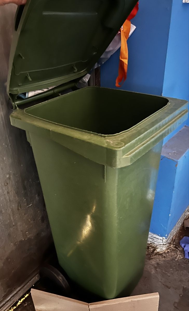 Sonstiges für Büro & Gewerbe: Kunststoffcontainer  – Gebraucht aus Breitenbach von aya_w5x7