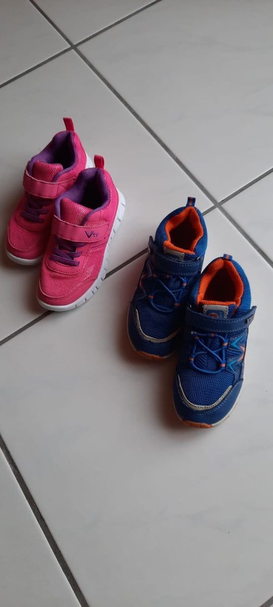 Schuhe für Mädchen: Mädchen Schue - Gr. 28 - 2 Paar – Gebraucht aus Grenchen von lia51
