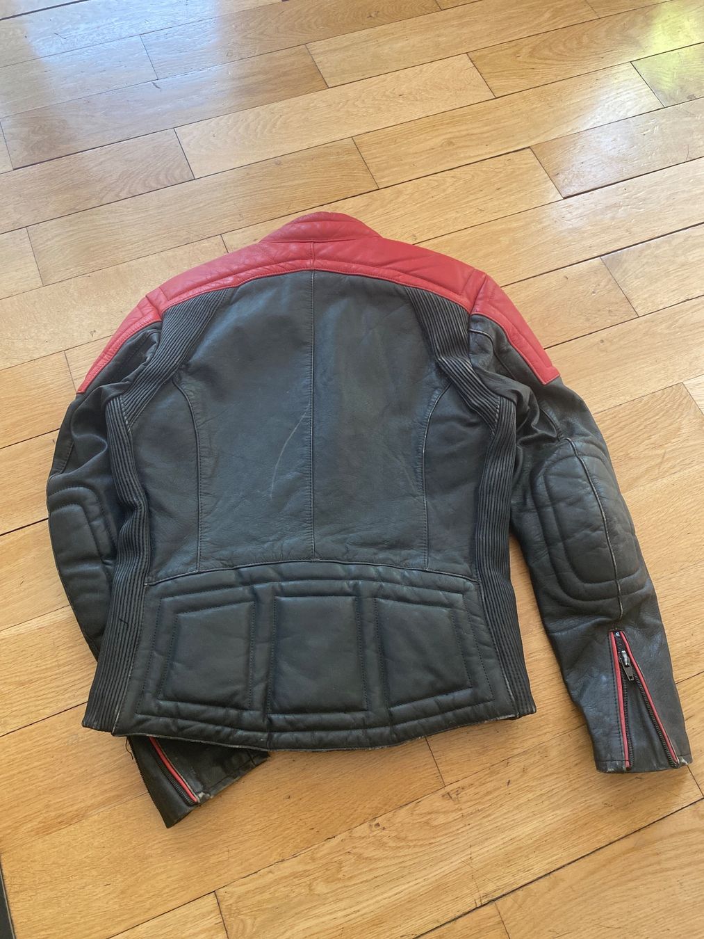 IXS Jacken: Motorra-Lederjacke, Grösse M – Gebraucht aus Basel von ren_2c8z 2