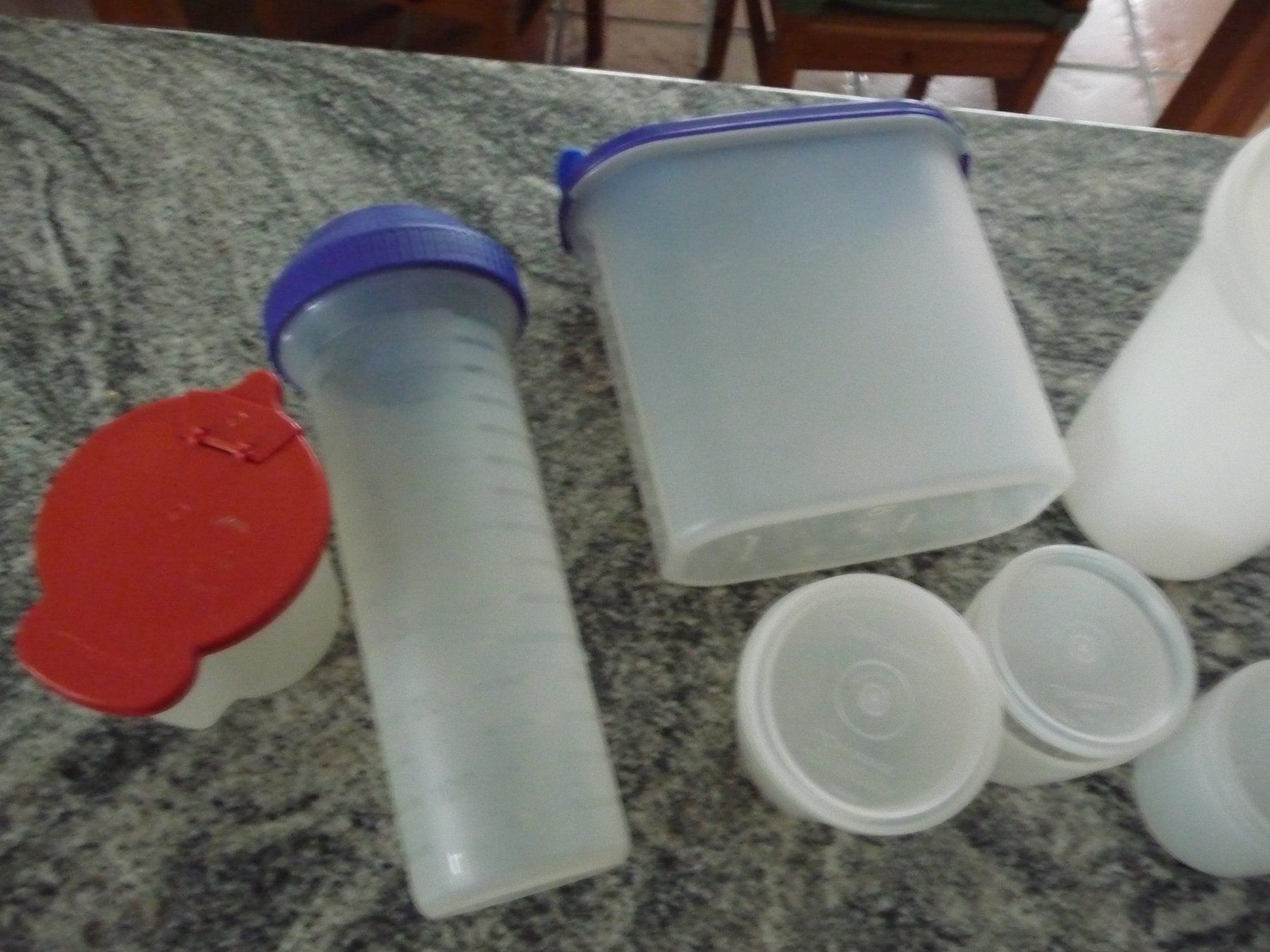 Tupperware Recipients et similaires: Div Tupperware – Neuf (Voir description) à Kirchberg BE par lavendel02 1