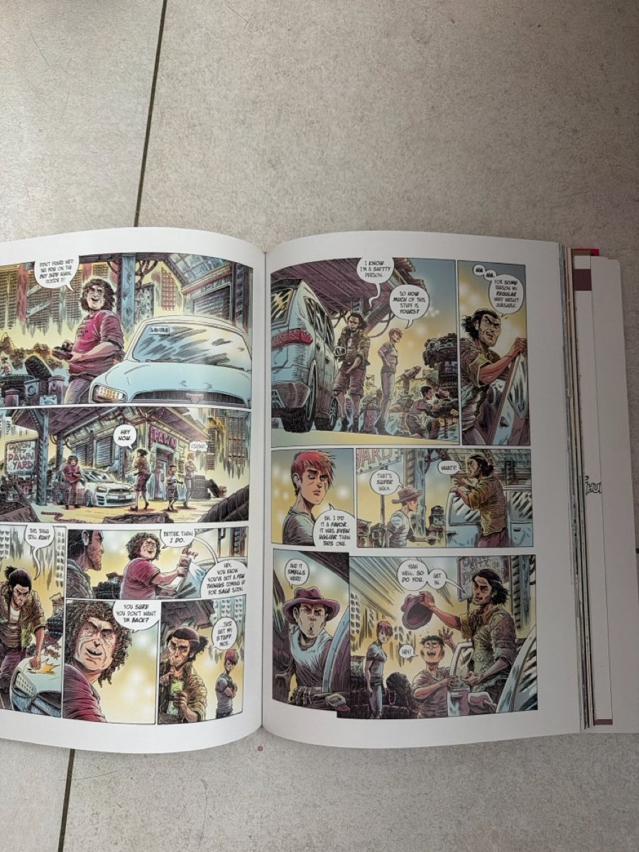 Comics: MADI: Once Upon a Time in the Future Graphic Novel – Gebraucht aus Martigny von Jacoosh1234 7