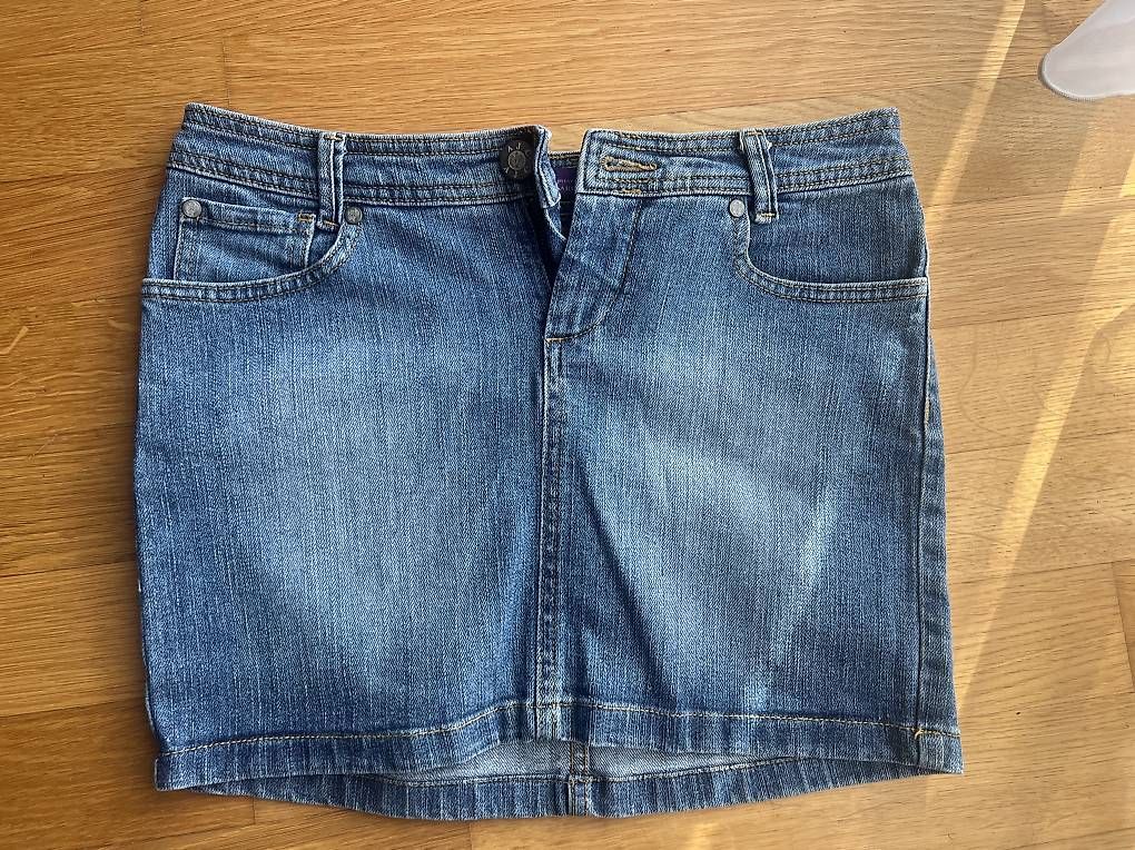 Gonne: Jeansjupe Gr. 34 – Usato da Gebenstorf venduto da pin_67yc