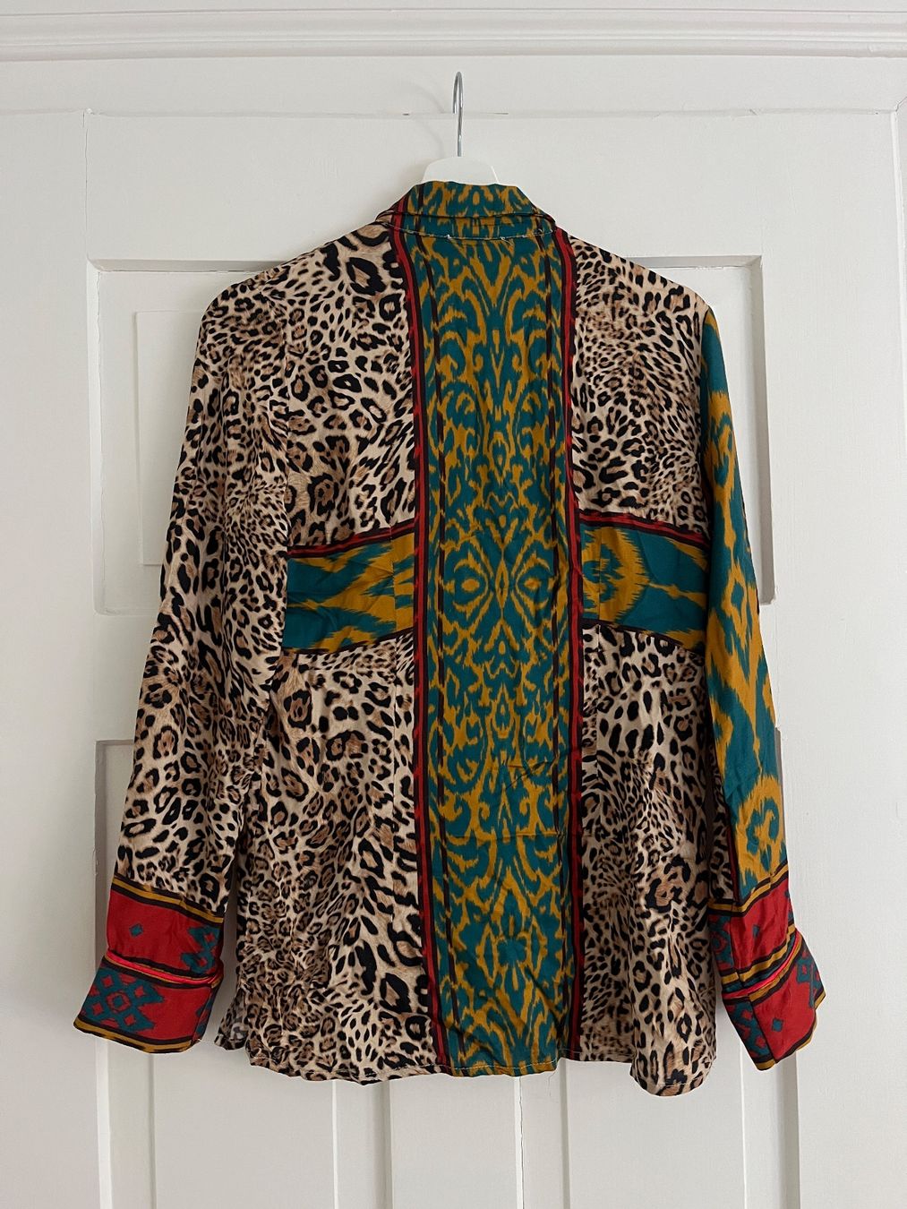 Lots de vêtements: Leoparden Set Hemd & Hose – D'occasion à Zürich par bretxo 2