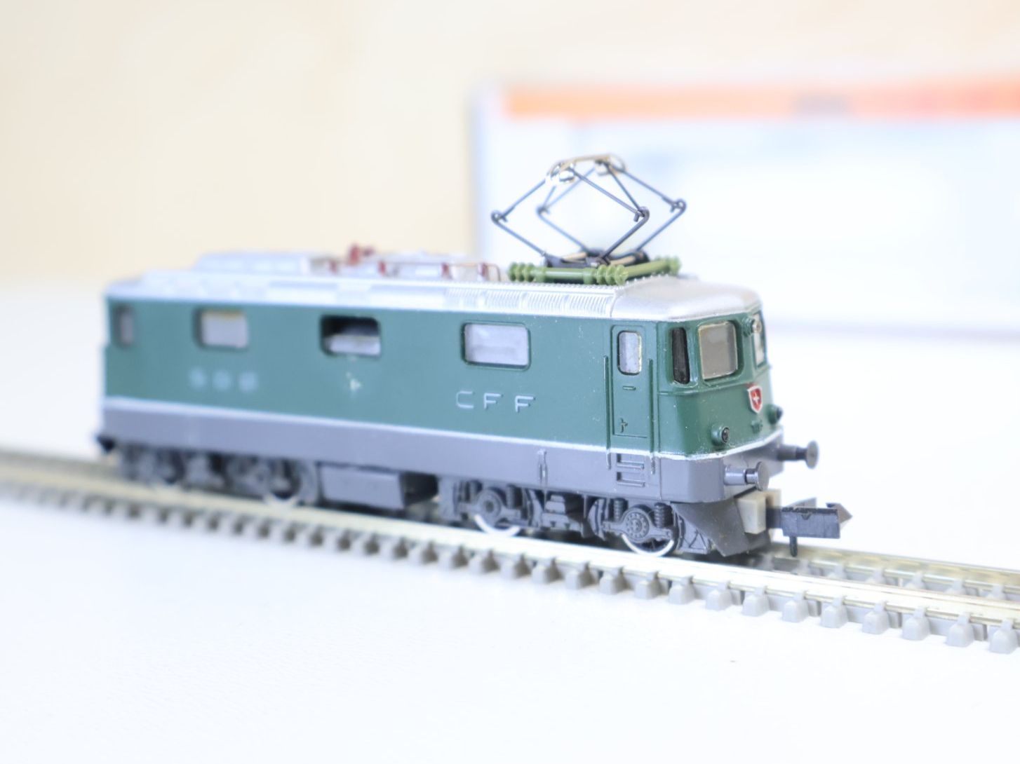 Arnold Modellini di ferrovie: ARNOLD SBB Re 4/4 E-Lok - Spur N – Usato da Winterthur venduto da Monstera