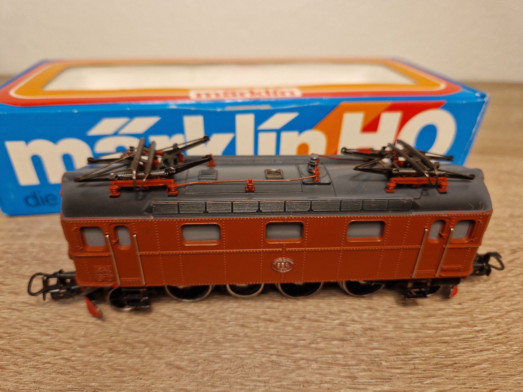 Märklin Modellini di ferrovie: Märklin 3030 E-Lok 884 SJ H0 – Usato da St-Aubin-Sauges venduto da Lo_Go 5