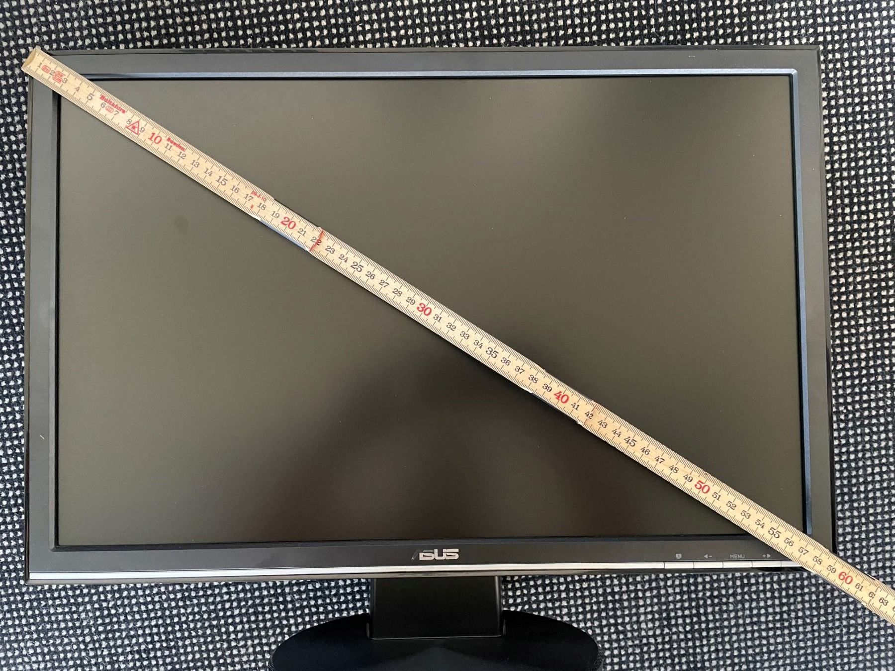 Asus Monitor: Asus Bildschirm VW222 U , VGA oder DV-I Anschluss – Usato da Zug venduto da Cry71 5