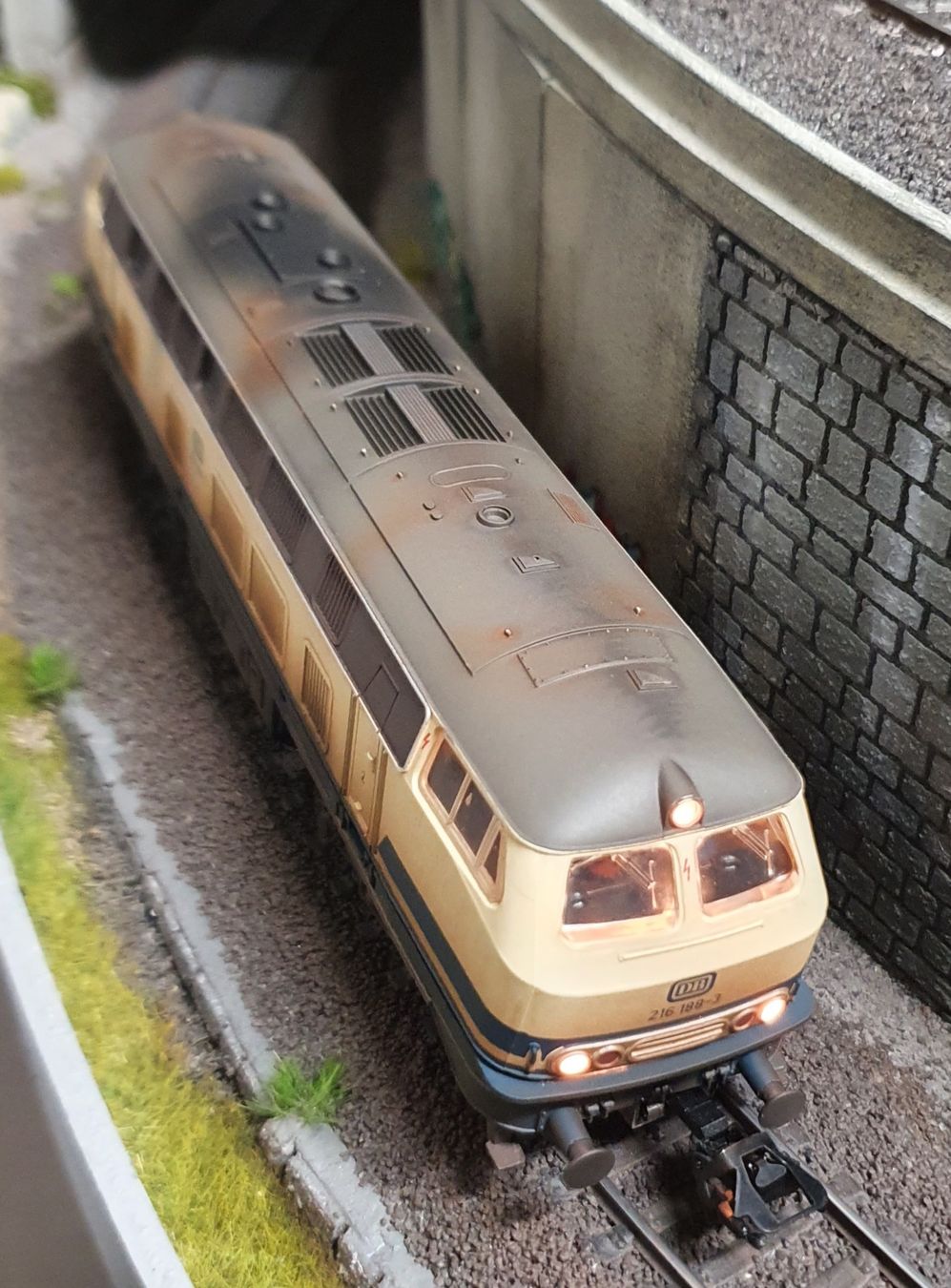 Märklin Modellini di ferrovie: BR 216 DB, MARKLIN 3374, DIGITAL + PATINE – Usato da Loveresse venduto da FIFILOULOU 6