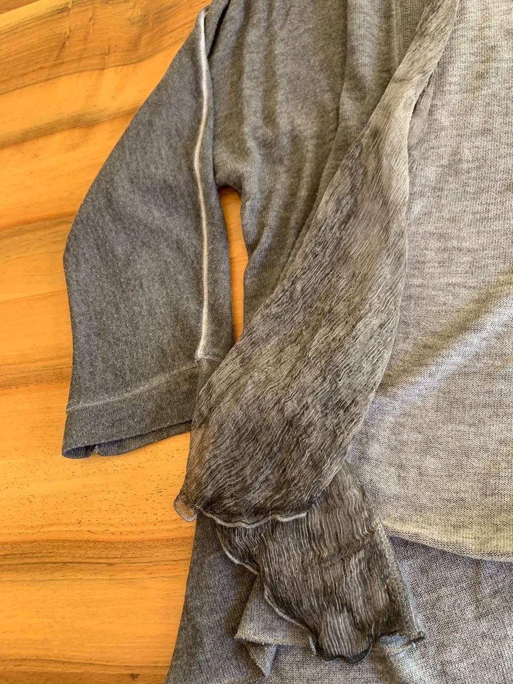 Comma Jacken: Commas Feinstrick Jacke, Grösse 38, mit Seide Top Zustand – Gebraucht aus Meiringen von tonicandgin 4