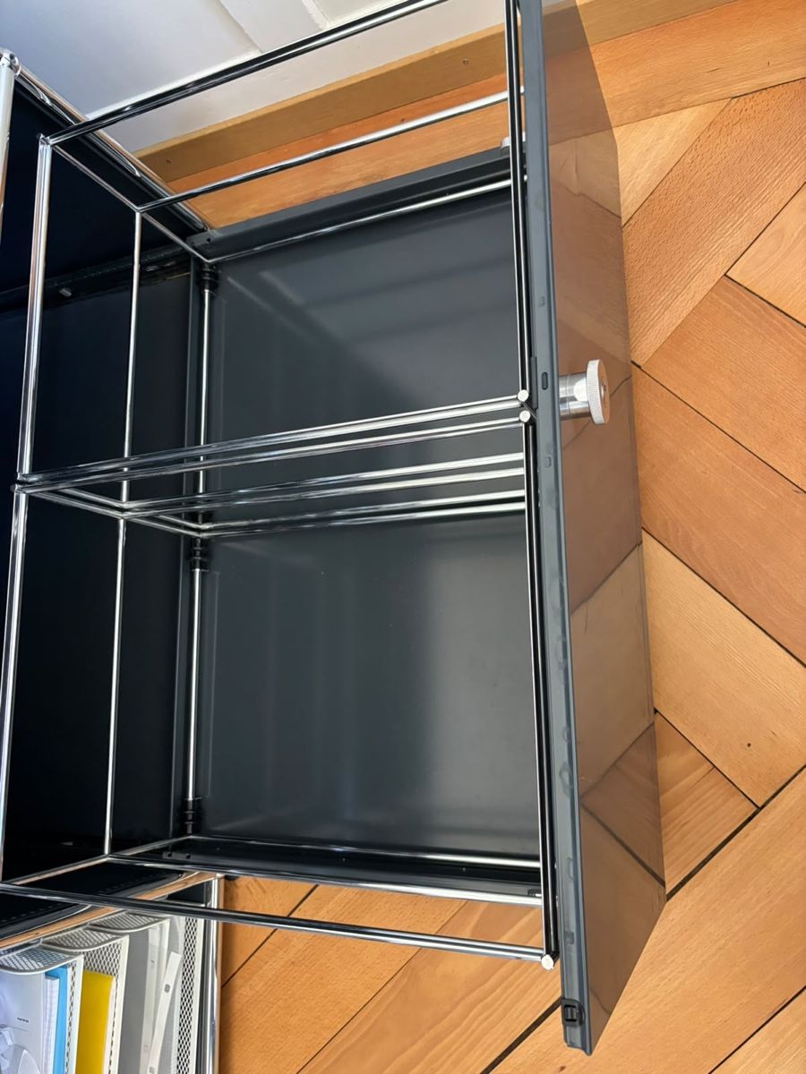 USM Commodes: USM Haller Sideboard Anthrazit, Schubladen & Hängeregister – D'occasion à Chur par fontana 4