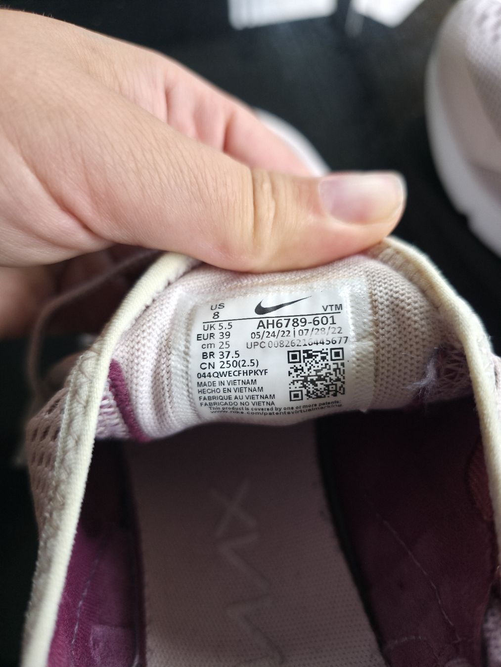 Nike Damenschuhe: NIKE schühe – Neu (gemäss Beschreibung) aus Derendingen von jas_5ws8 4