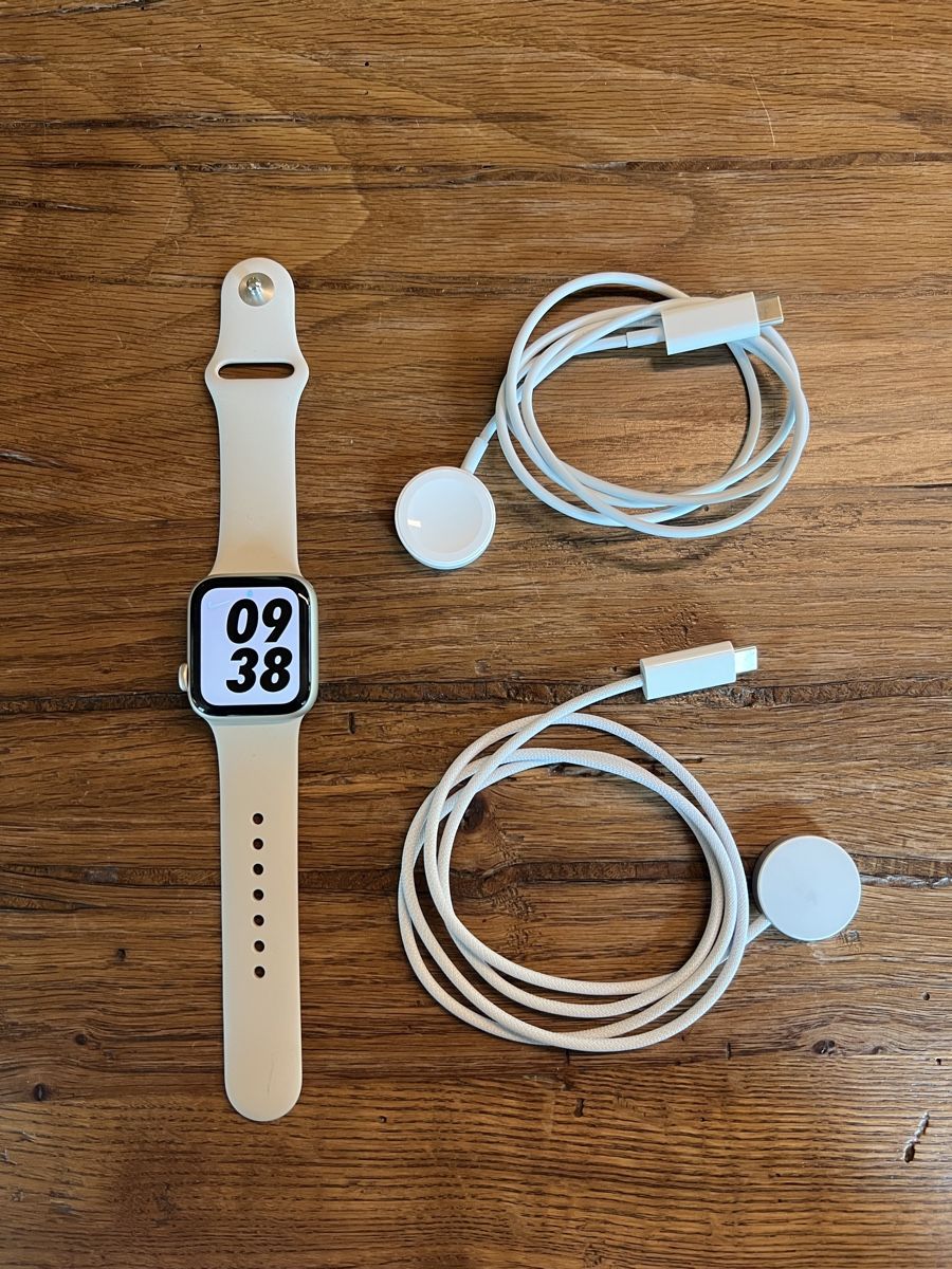 Apple Smartwatch: Apple Watch SE (2 Generation) – Neu (gemäss Beschreibung) aus Knonau von Dylan_93