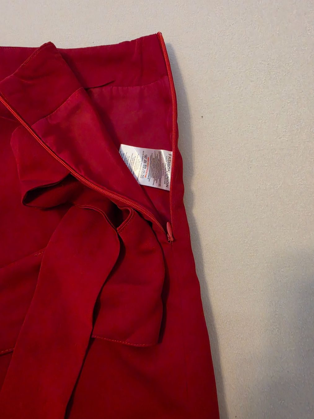 Gonne: Red Skirt EU 36 – Nuovo (secondo la descrizione) da Le Locle venduto da vri_c59x 2