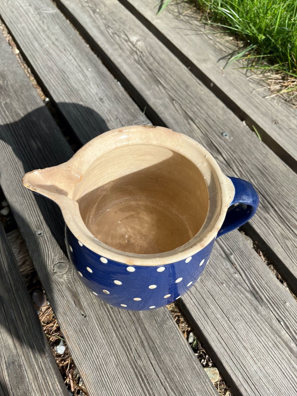 Caraffe: Blauer Keramik Krug mit weissen Punkten – Usato da Scharans venduto da frischerwind 2