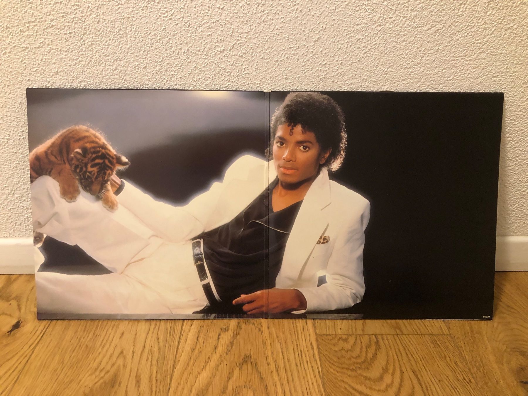 Schallplatten: MICHAEL JACKSON - THRILLER LP EU 1982 EPIC – Gebraucht aus Zofingen von kartengeheimniss 2