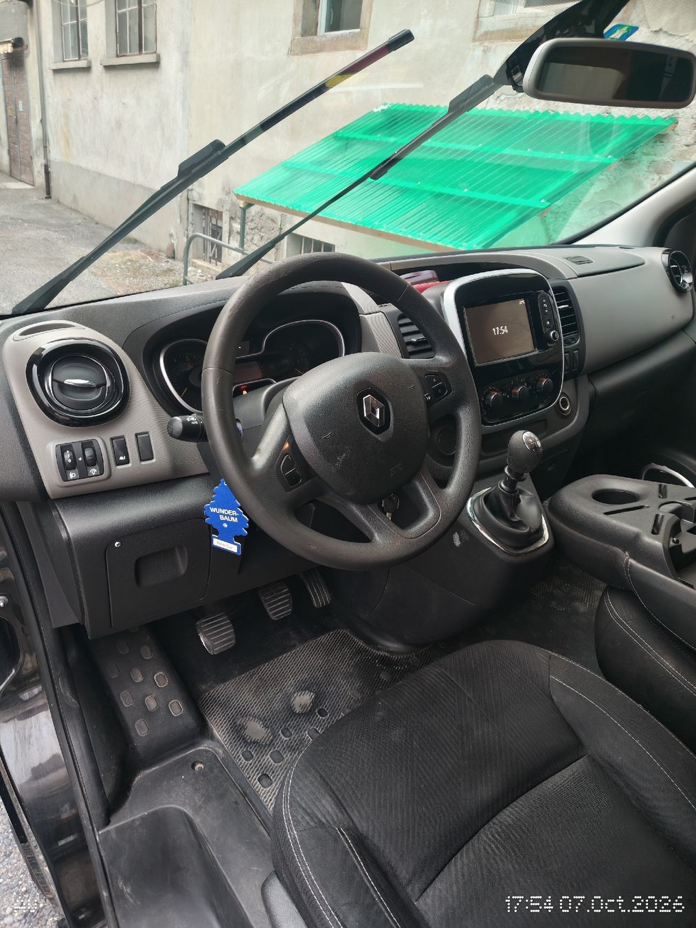 Renault Automobili: Renault Trafic  – Usato da Widnau venduto da aeb_2hcl 4