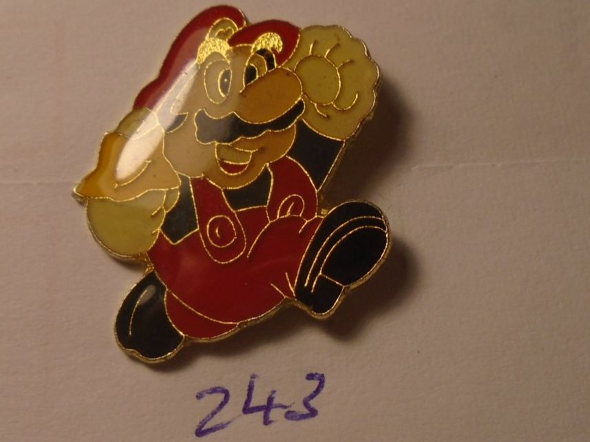 1 Super Mario Pin (243) (Gebraucht) in Winterthur für CHF 2.1 – mit ...