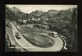 Sustenstrasse, Postauto