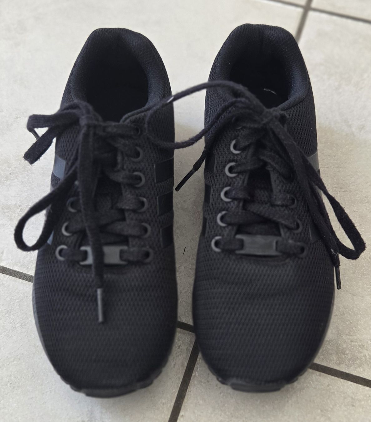 Adidas Scarpe da donna: Adidas Gr. 37 – Usato da Lyss venduto da Urma5