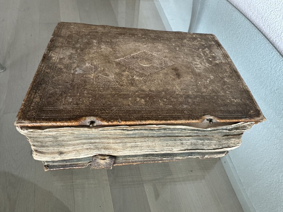 Bücher: Antikes Buch CELSISSIMO E T REVERENDISSIMO S.R. I. PRINCIPI – Gebraucht aus Morges von SevArt 2