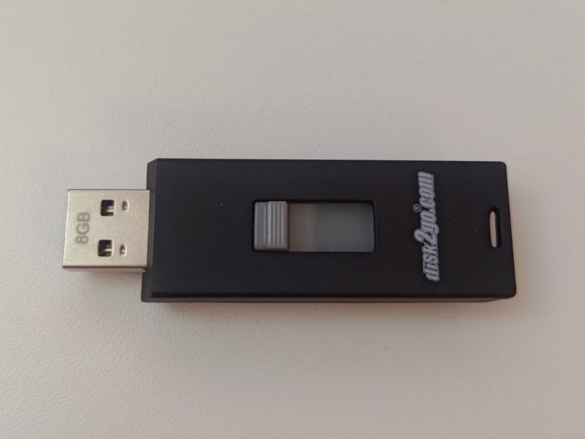 Chiavette USB: USB-Stick 8GB 3.0 – Usato da Liestal venduto da Kratzilla