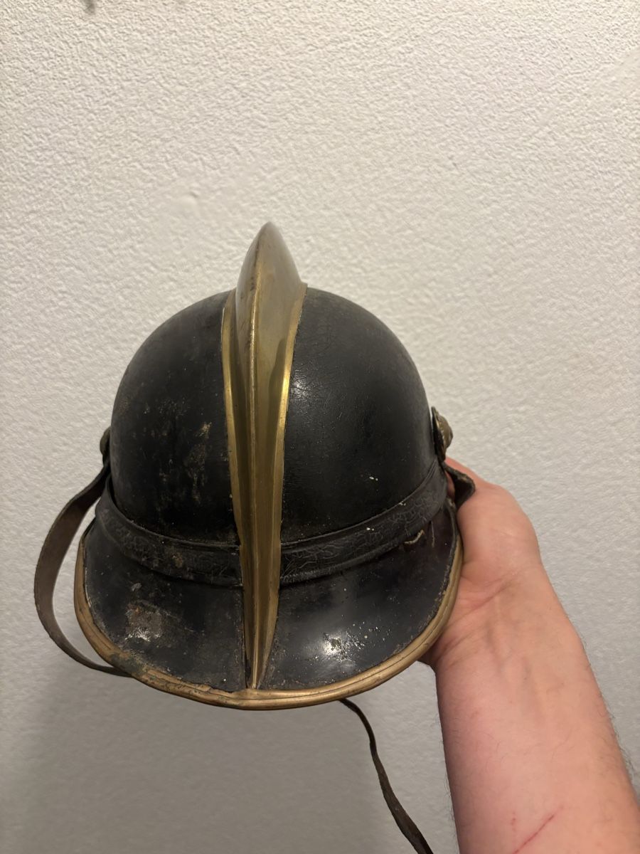 Pompieri: Casque de pompier antique – Usato da Cugy VD venduto da sim_y9yv 1