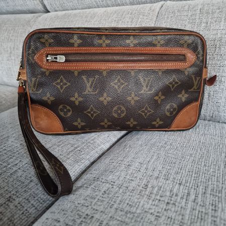 Louis Vuitton Pochette Monogram Dragonne + Zertifikat