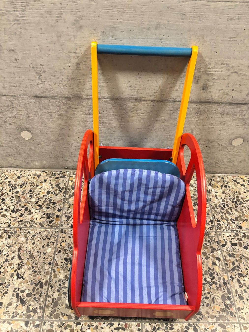 Veicoli per bambini: Lauflern Auto zum mitfahren – Usato da Aarau venduto da fabienchen81 1