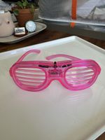 Pink party glasses with flashing lights