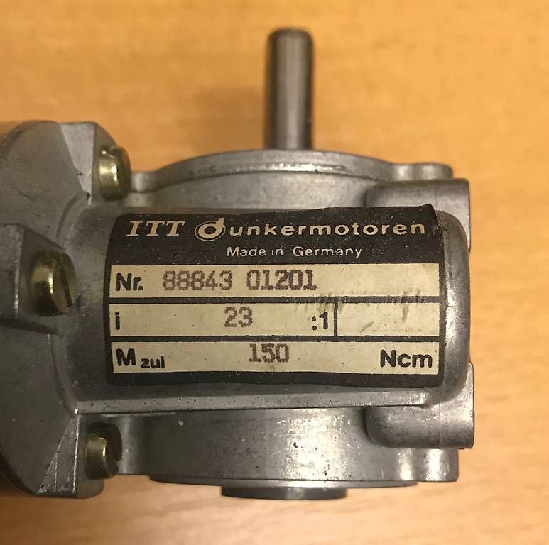 Motori: 3 Petits moteurs avec réducteur – Usato da Onex venduto da KB5149 3