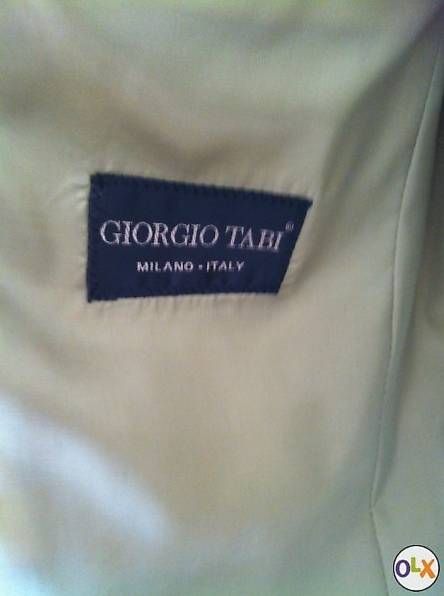 Completi, tute sportive e funzionali: Joli costume beige clair – Usato da Genève venduto da e96_9f2n 4