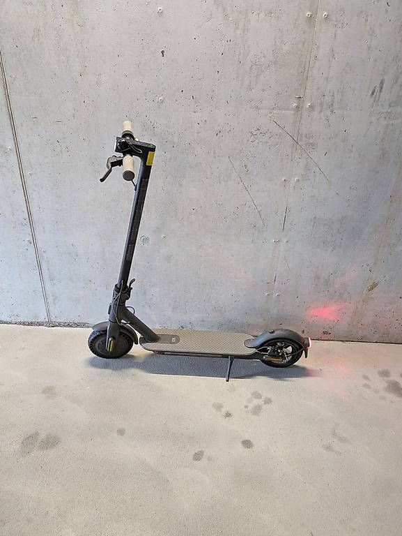 Scooter: Mi Electric Scooter Essentia – Usato da Wallisellen venduto da Lostwalter27