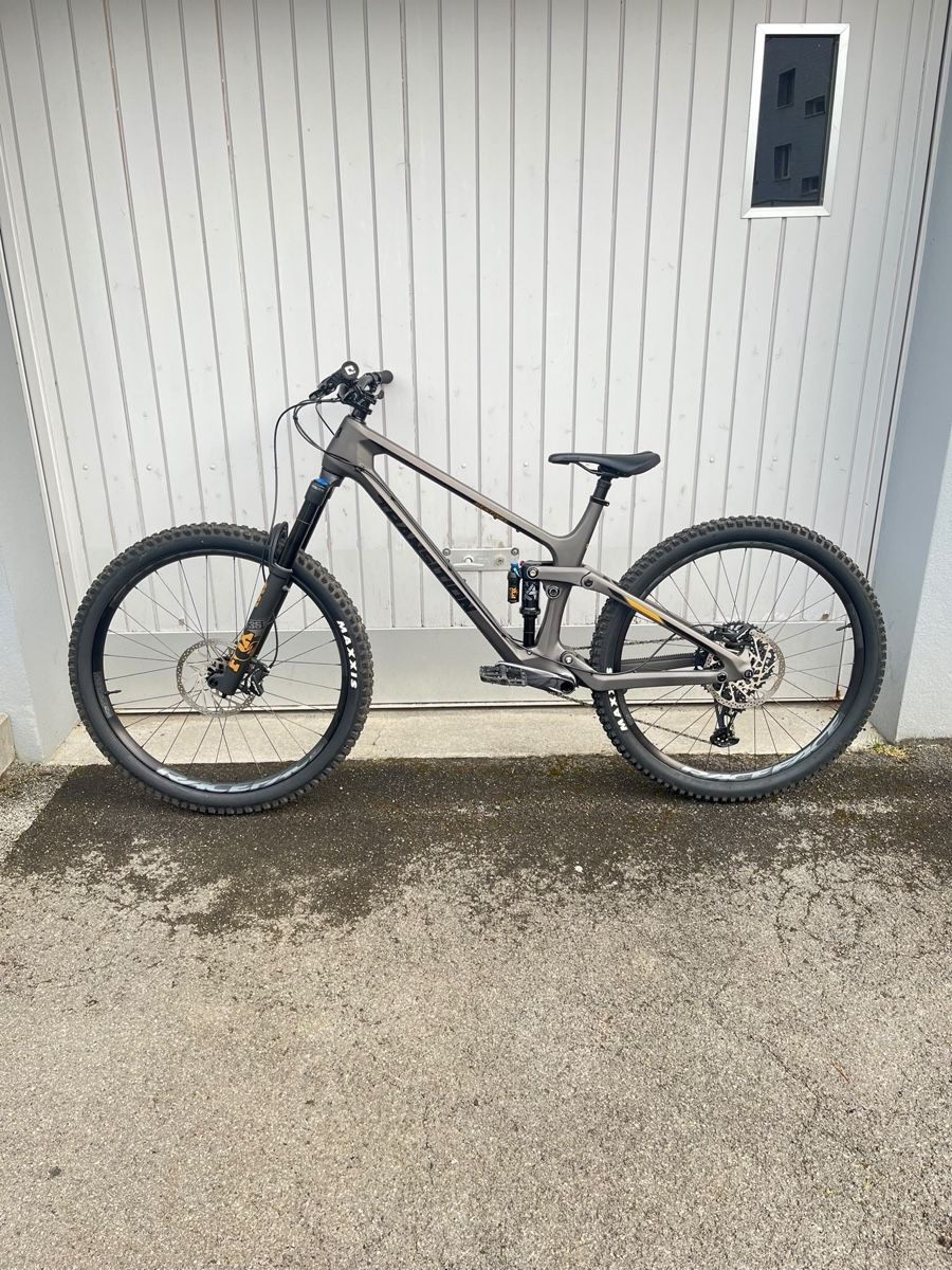 Transition Biciclette: Transition Sentinel Carbon GX 2024 – Usato da Oberrohrdorf venduto da Snoop75
