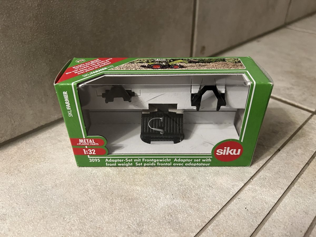 Siku Kit di modellismo & Modellini statici: Siku Adapter Set mit Frontgewicht – Nuovo (secondo la descrizione) da Oensingen venduto da alpenvogel92