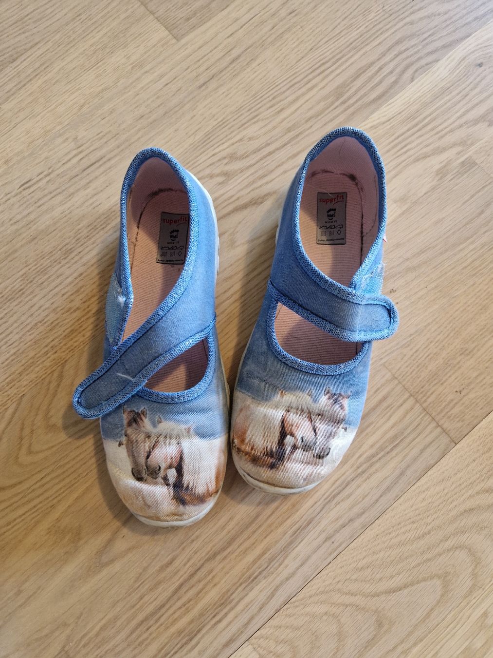 Superfit Scarpe per ragazze: Mädchen Finken Gr.33 – Usato da Lützelflüh - Goldbach venduto da Annegret1988