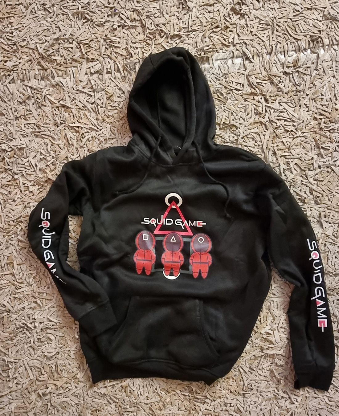 Pulls & Sweat-shirts: Squid Game Pullover Hoodie Kapuzenpullover schwarz rot grau – Neuf avec emballage d'origine à Wettingen par ray_boccia 7