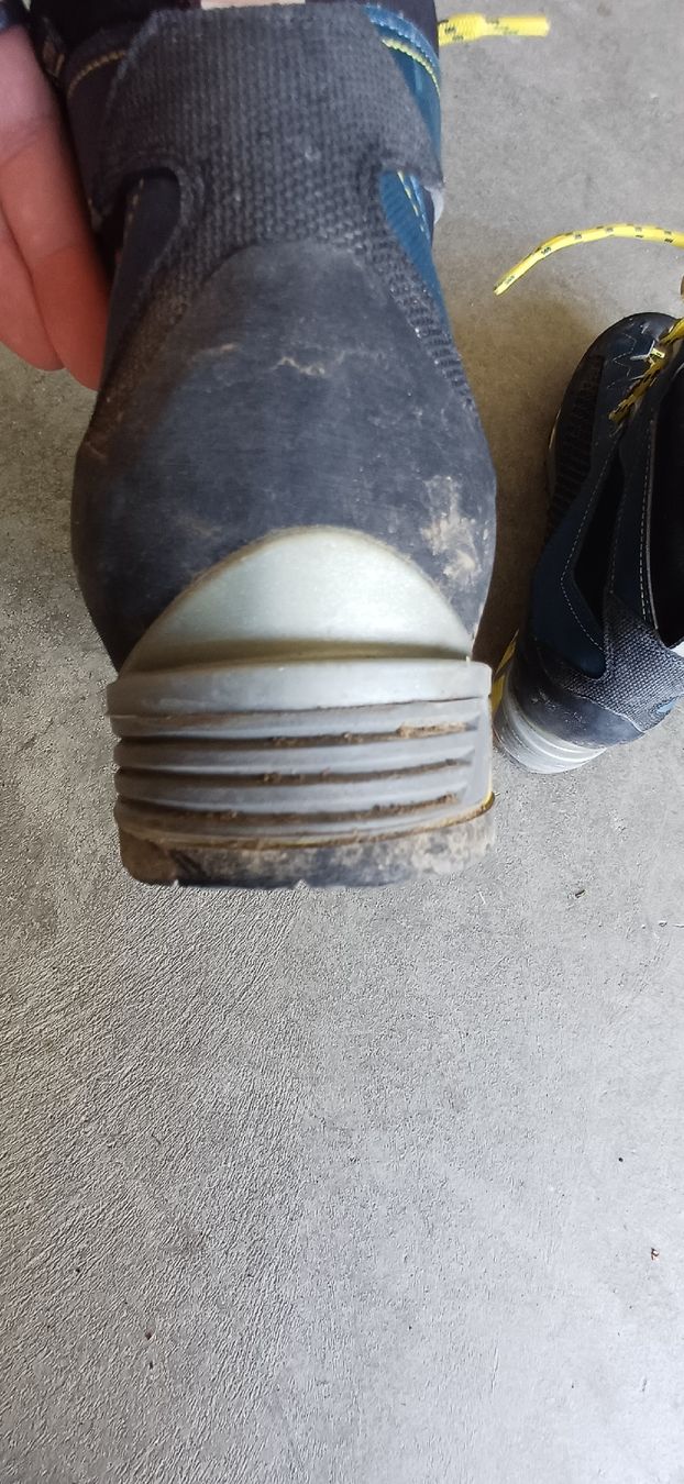Dolomite Scarpe da uomo: Bergschuh Dolomite Gr.44.5 – Usato da Haldi b.Schattdorf venduto da h78 3