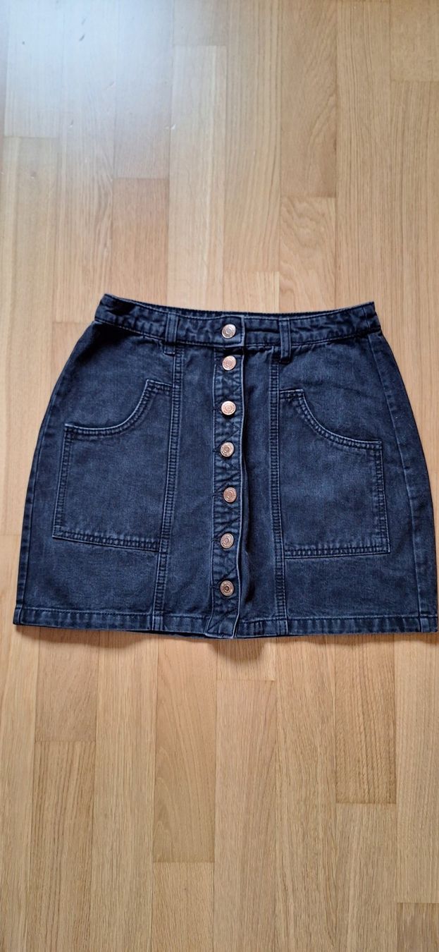 Stradivarius Gonne: Stradivarius, jupe jeans – Nuovo e nell'imballaggio originale da Lussery-Villars venduto da pousinete02