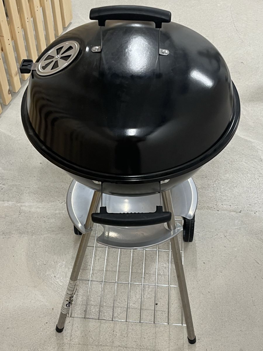 Griglie: Kugelgrill schwarz mit Deckel - neu – Nuovo (secondo la descrizione) da Zürich venduto da mast728