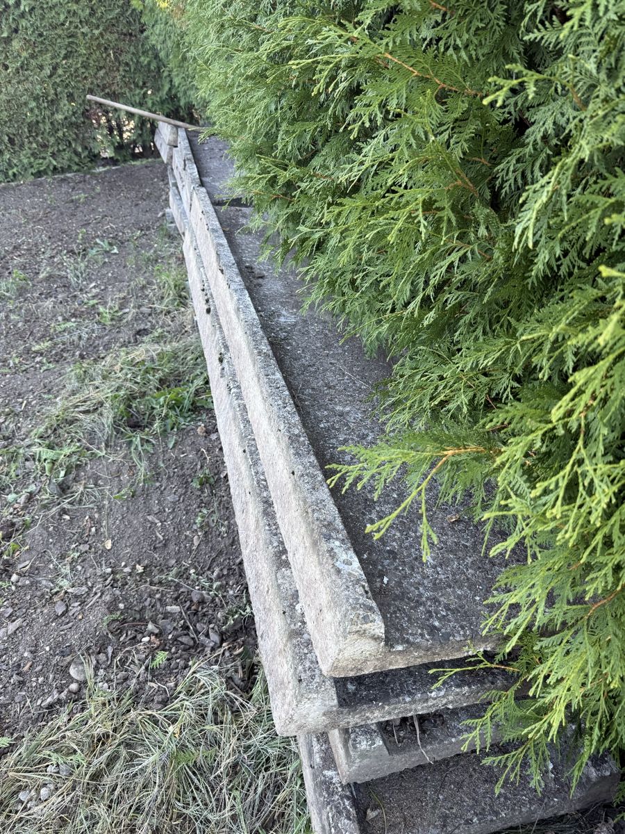 Rivestimenti per pavimenti: Betonelemente – Usato da Bichelsee venduto da Shannon.Heuberger 1