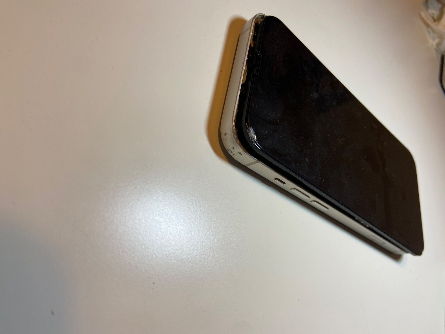 Apple Portables: Iphone 13 – Défectueux à Laconnex par Paludine 1