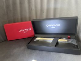 Caran d’Ache Genève Ecridor Kugelschreiber – Gold – NEU / or