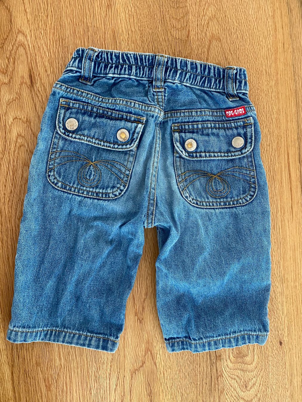 H&M Pantaloni: Kurze Hose Mädchen 98 Jeans Denim – Usato da Trachslau venduto da RetoM1982 3
