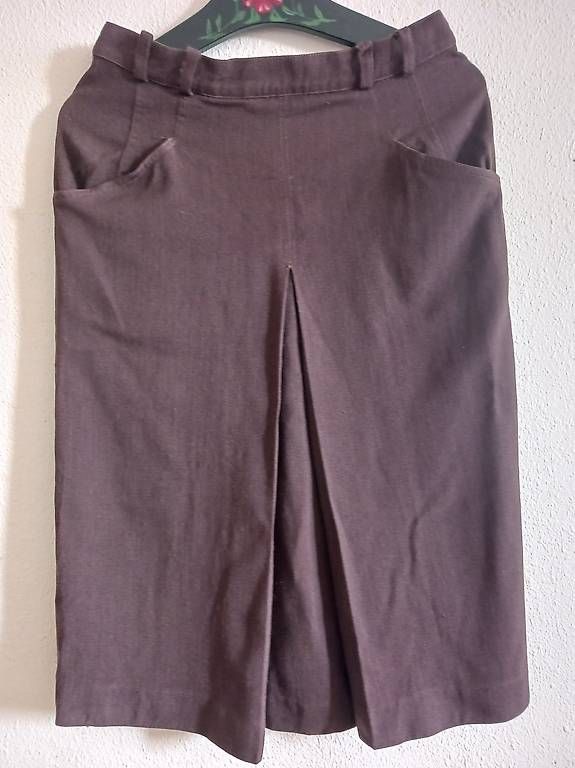 Max Mara Gonne: Rock Schurwolle von Max Mara – Usato da Riedholz venduto da bri_fr7s