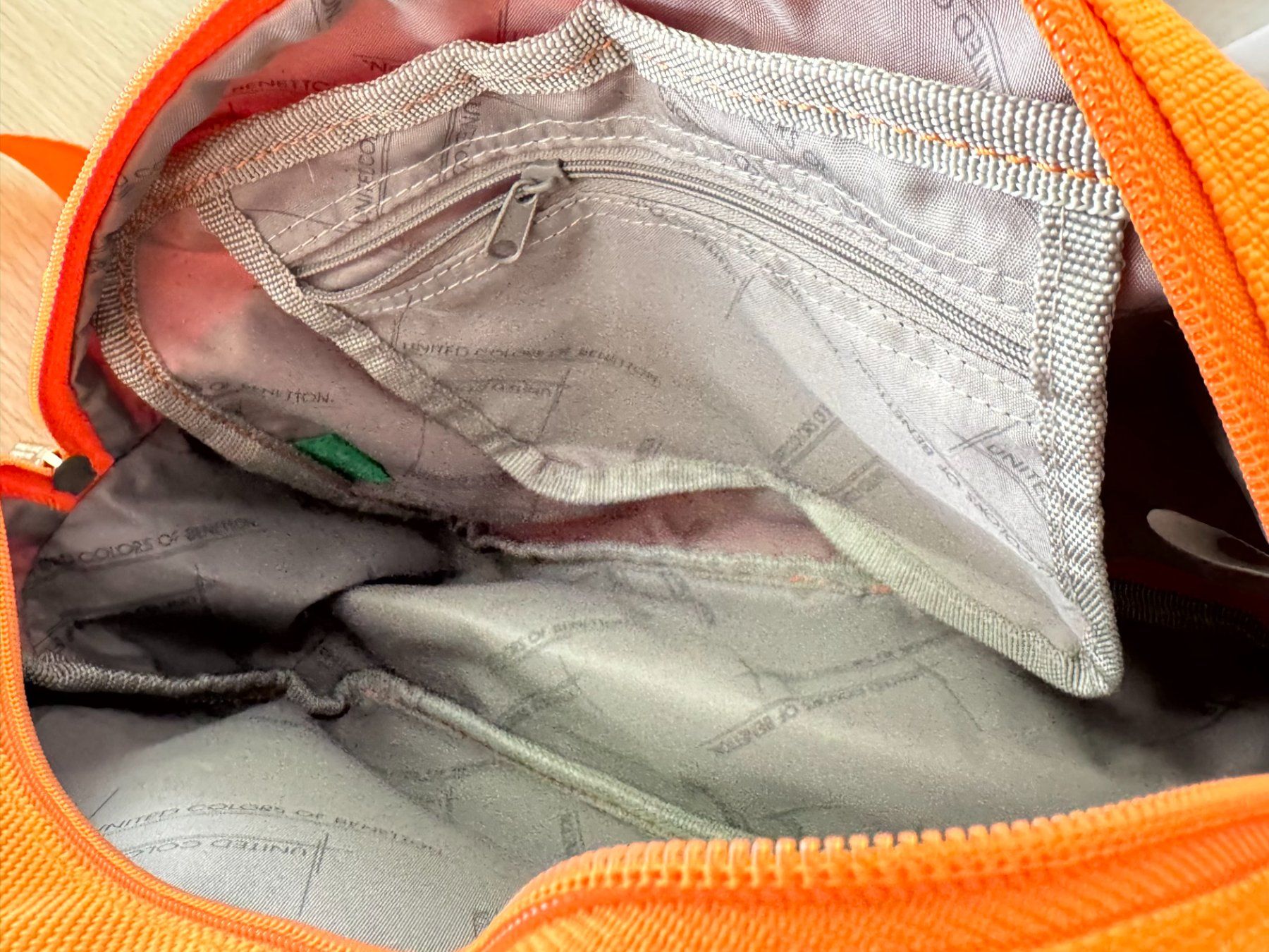 Benetton Taschen: Sac de valise - Benetton – Gebraucht aus Genève von Reveur 3