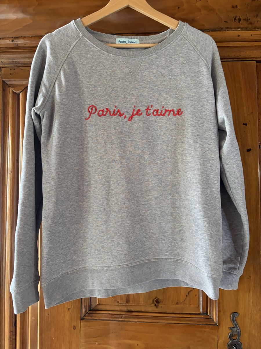 Pulls & Sweat-shirts: Pullover von Hello Jonesie, Grösse M – D'occasion à Reinach AG par Ben14gs