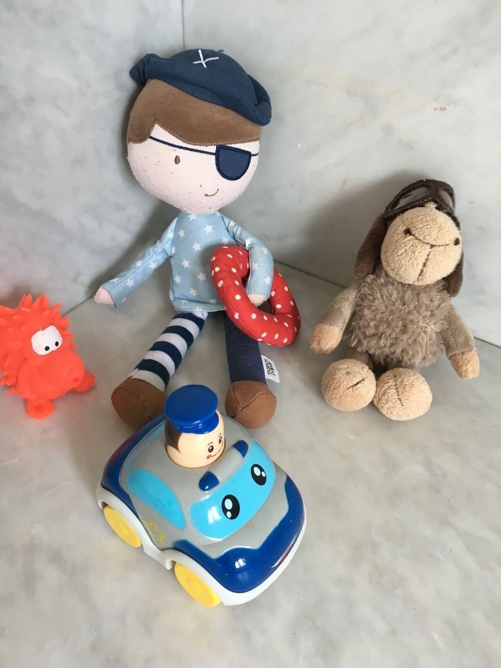 Giocattoli: 4 Babyspielsachen – Usato da Siebnen venduto da Starlauf