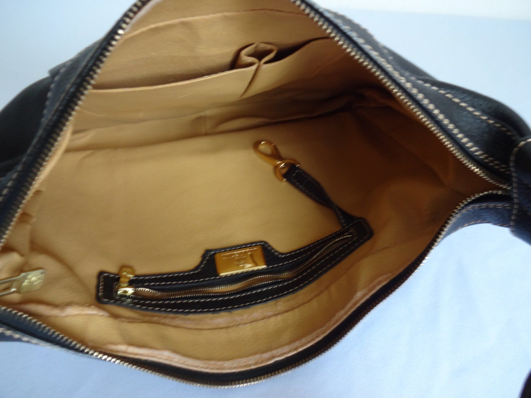 Maison Mollerus Taschen für Damen: Orig."Maison Mollerus" Echtleder Schwarzes Umhängetasche – Gebraucht aus Frauenfeld von rey06 9