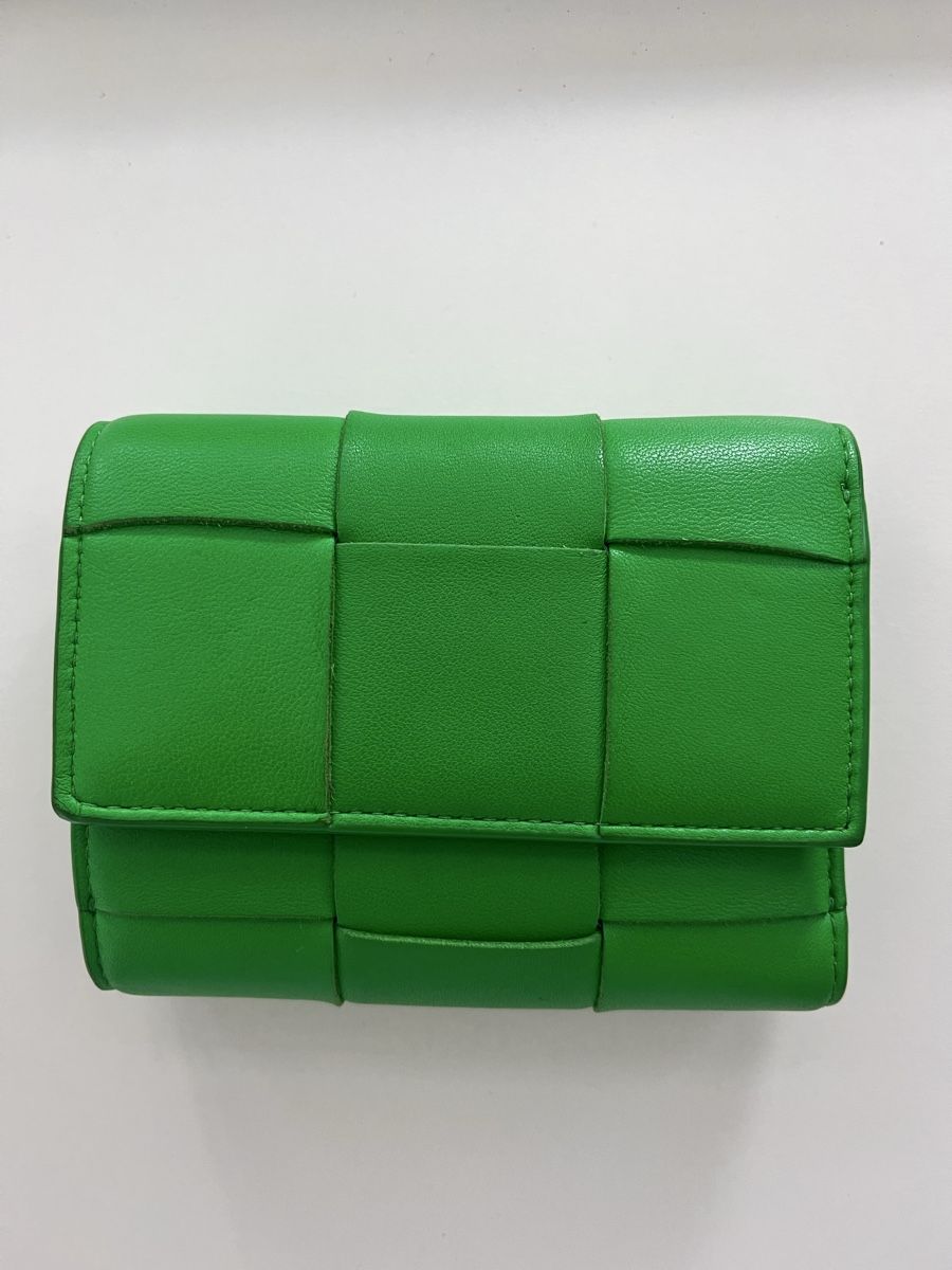 Bottega Veneta Portamonete: Bottega Veneta Portemonnaie – Usato da Zürich venduto da elle_m